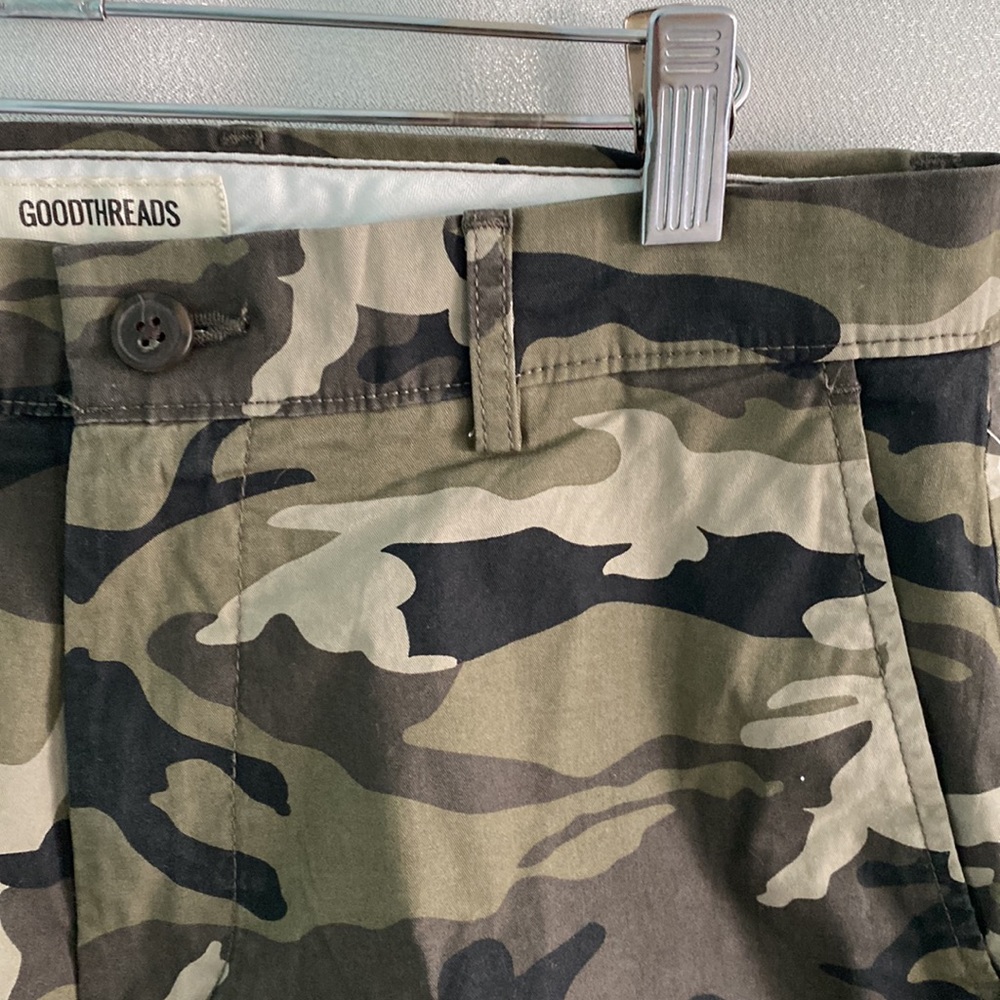 Shorts, camo print - Picture 2 of 5